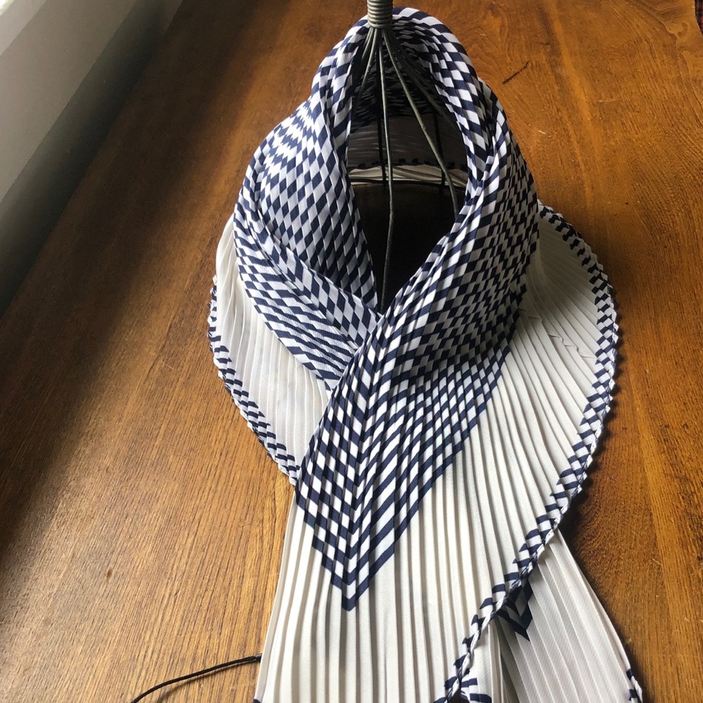 Women’s Scarf